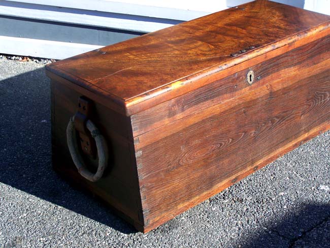 An early 19th century Dovetailed Sailor's Chest with Wonderful Ropework Beckets — image 4